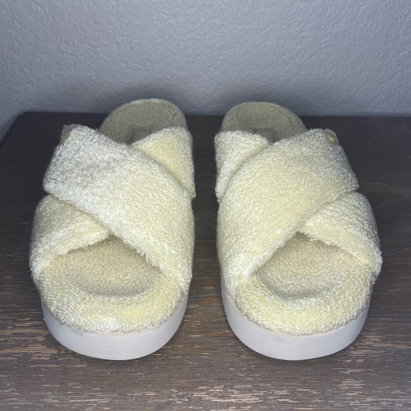 Ugg terry cross slides